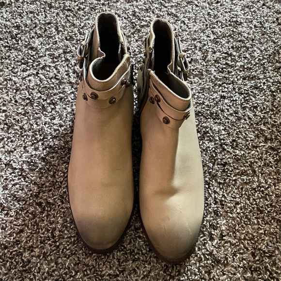 Halogen Lidia Studded Strappy Ankle Boots - Picture 2 of 9